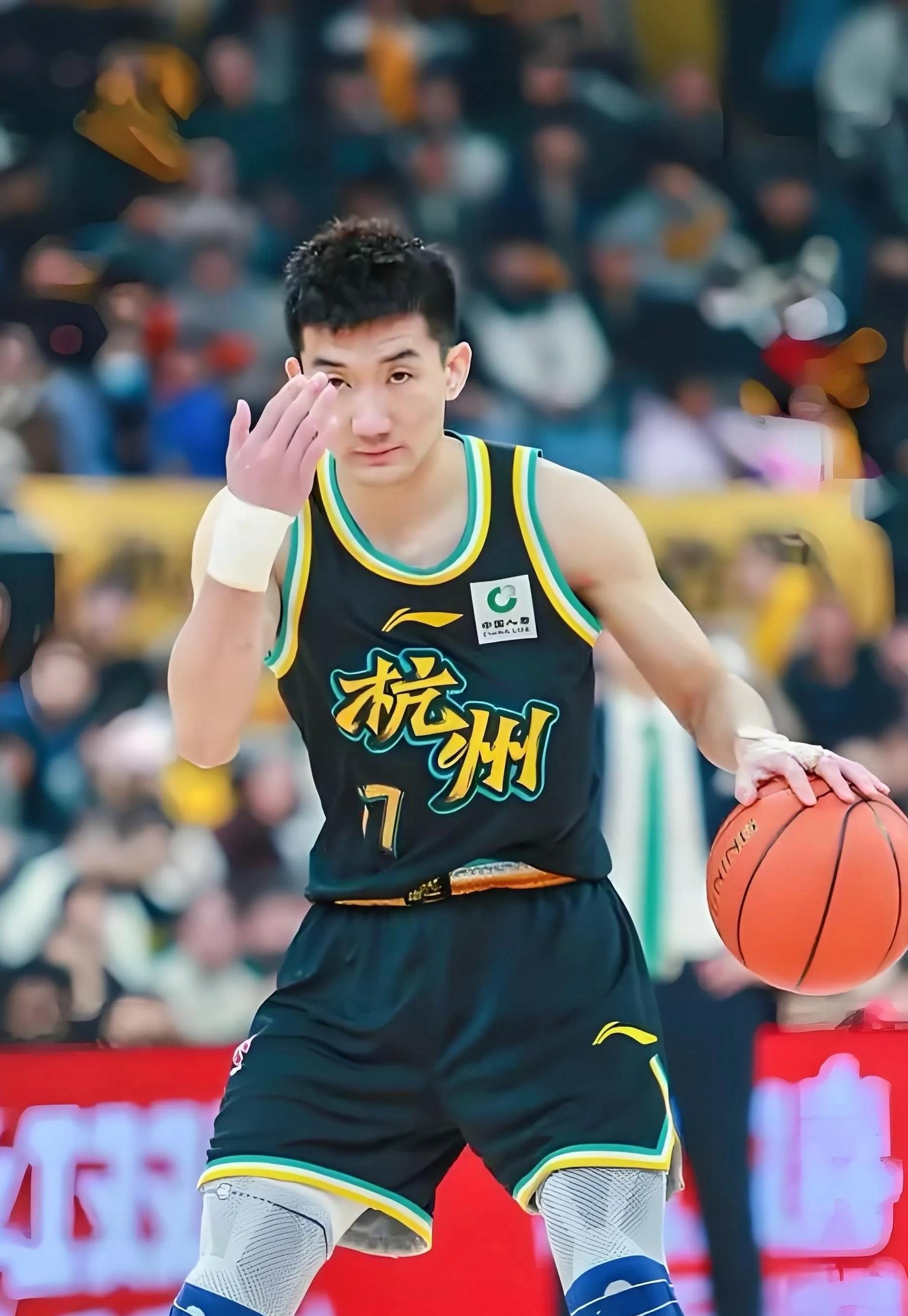 广厦男篮关键时刻外线爆发，志在NBA常规赛名次提升，引发热议，球队文化再被提及